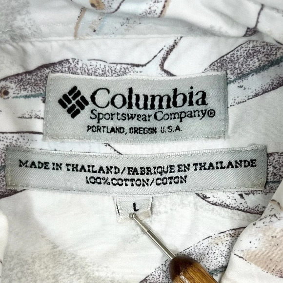 COLUMBIA Men’s White All Over Pattern Fish Print Short Sleeve Button Down Size L - Picture 8 of 12